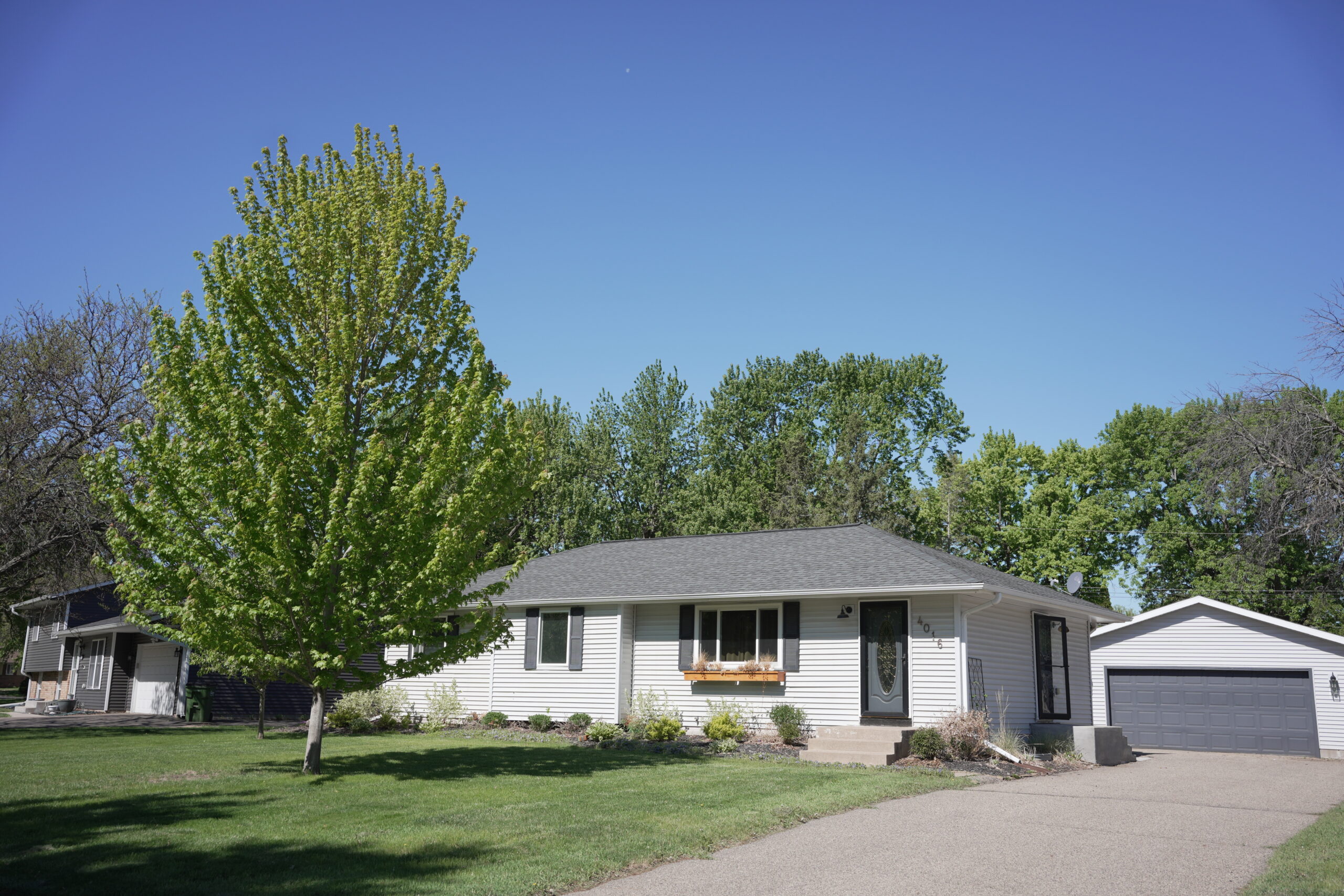 82nd Home, Brooklyn Park