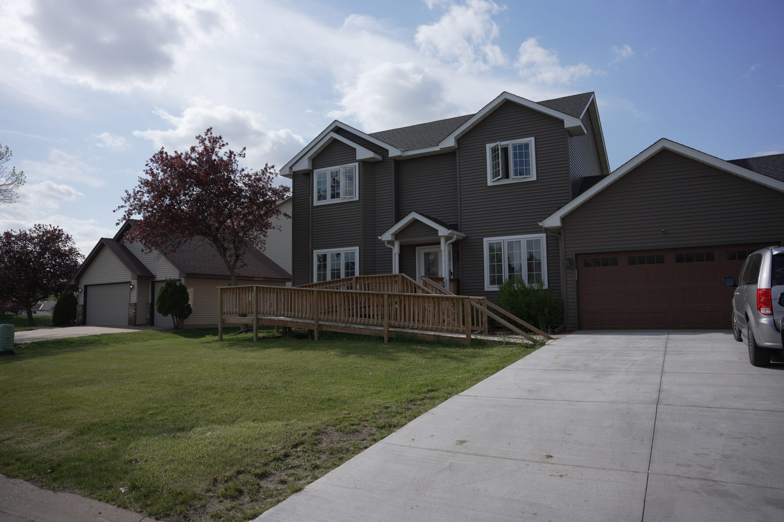 92nd Home, Brooklyn Park